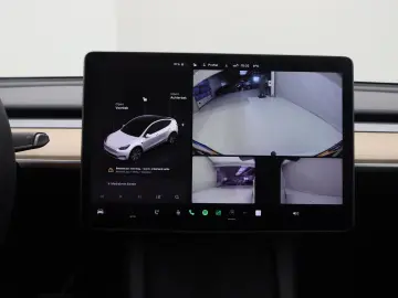TESLA Model Y Standard RWD Plus 351pk [ LFP ACCU AUTOP