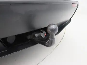 TESLA Model Y Standard RWD Plus 351pk [ LFP ACCU AUTOP