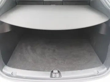 TESLA Model Y Standard RWD Plus 351pk [ LFP ACCU AUTOP