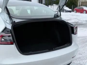 TESLA Model 3 Mod. 2021 Long Range Facelift Wärmep AHK