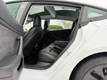 TESLA Model 3 Mod. 2021 Long Range Facelift Wärmep AHK