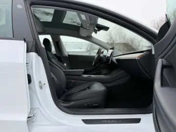 TESLA Model 3 Mod. 2021 Long Range Facelift Wärmep AHK