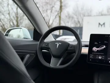 TESLA Model 3 Mod. 2021 Long Range Facelift Wärmep AHK