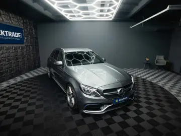 MERCEDES-BENZ C 63 S T AMG Performance Carbon  LED A…