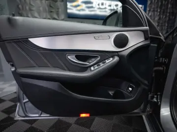 MERCEDES-BENZ C 63 S T AMG Performance Carbon  LED A…