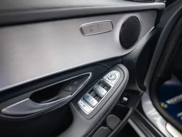 MERCEDES-BENZ C 63 S T AMG Performance Carbon  LED A…