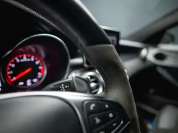 MERCEDES-BENZ C 63 S T AMG Performance Carbon  LED A…