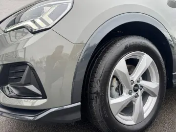 AUDI Q3 advanced 35 TFSI S tronic AHK Navi SHZ PDC