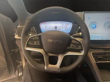 BYD Seal U DM-i Boost Plug-In Hybrid 1080km PANODACH