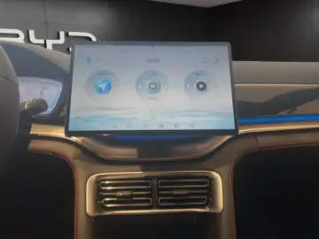 BYD Seal U DM-i Boost Plug-In Hybrid 1080km PANODACH