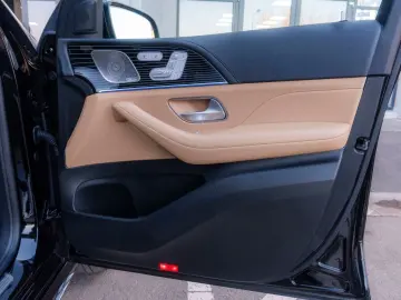 MERCEDES-BENZ GLE 400e_53AMG Ext Pack_PremiumPlus AMG