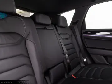 VW Touareg R-line V6 TDI 286 CP Black Style Garantie