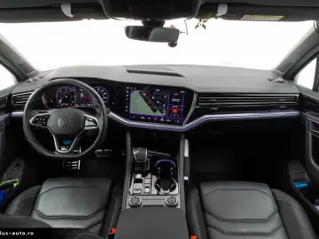 VW Touareg R-line V6 TDI 286 CP Black Style Garantie