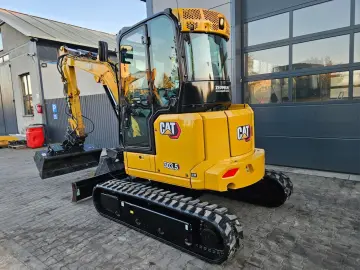 CAT 303.5 CR 2022 2581 mth 303.5CR 303 302 302.7