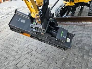 CAT 303.5 CR 2022 2581 mth 303.5CR 303 302 302.7