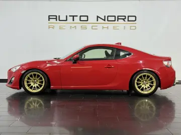 TOYOTA GT86 Pure  Navi Strebe ProTrackWheels KW Optik