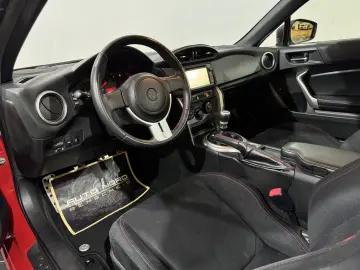 TOYOTA GT86 Pure  Navi Strebe ProTrackWheels KW Optik