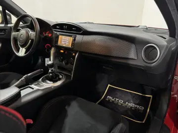 TOYOTA GT86 Pure  Navi Strebe ProTrackWheels KW Optik