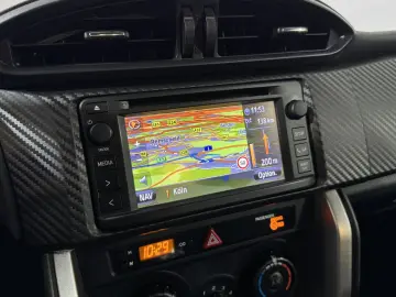 TOYOTA GT86 Pure  Navi Strebe ProTrackWheels KW Optik