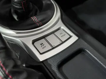 TOYOTA GT86 Pure  Navi Strebe ProTrackWheels KW Optik