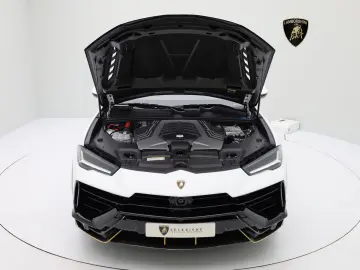 LAMBORGHINI Urus Performante I Lamborghini Hamburg