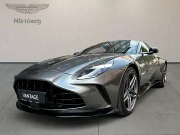 Aston Martin DB8