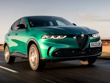 Alfa Romeo Giulia HD-T 2026-023