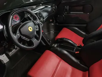 Ferrari Enzo