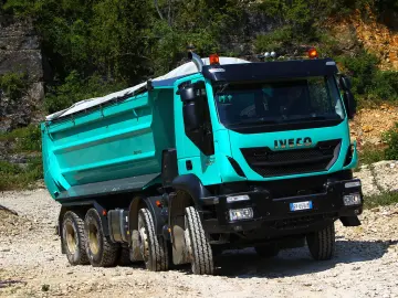 Iveco Trakker HD-T 2026-035