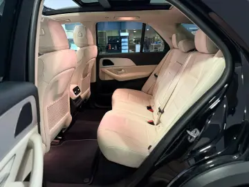 MERCEDES-BENZ GLE 350 e 4MATIC  PANO DIST 360 LEDER-BEIGE