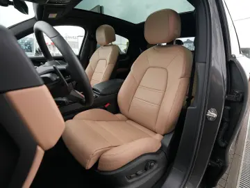 PORSCHE E-Hybrid Coupé SPORTDESIGN-AHK-22 -LEDER BEIGE