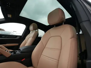 PORSCHE E-Hybrid Coupé SPORTDESIGN-AHK-22 -LEDER BEIGE