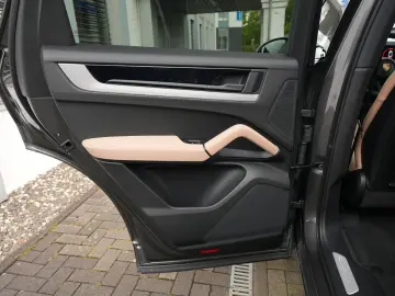 PORSCHE E-Hybrid Coupé SPORTDESIGN-AHK-22 -LEDER BEIGE