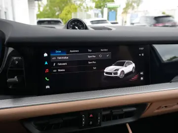 PORSCHE E-Hybrid Coupé SPORTDESIGN-AHK-22 -LEDER BEIGE
