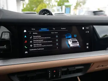 PORSCHE E-Hybrid Coupé SPORTDESIGN-AHK-22 -LEDER BEIGE