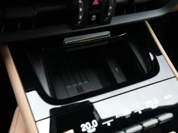 PORSCHE E-Hybrid Coupé SPORTDESIGN-AHK-22 -LEDER BEIGE