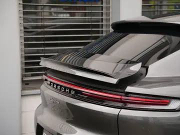 PORSCHE E-Hybrid Coupé SPORTDESIGN-AHK-22 -LEDER BEIGE