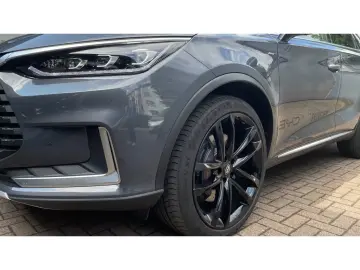 BYD SEAL U
