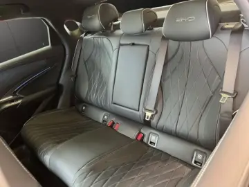 BYD SEAL U