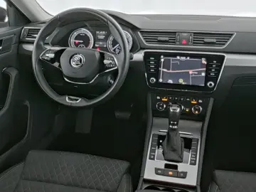 SKODA Superb Ambition