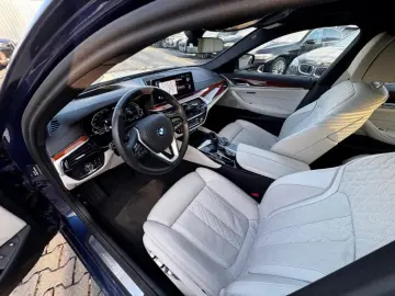 BMW 530 e Limousine HUD Navi Leder Digitales Cockpit