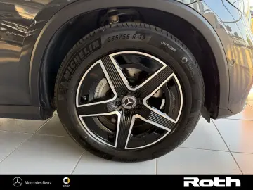 MERCEDES-BENZ GLC 300 AMG Pano AHK Night Winterp Digital 360