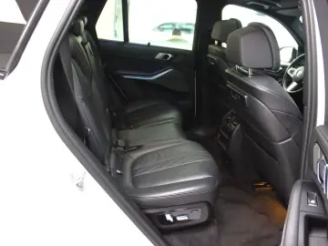 BMW X5 xDrive30dA M-SPORT~DEUTSCH UNFALLFREI 7SITZ~