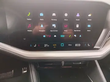 VW Touareg R-Line 3.0 V6 TSI 4Motion PANO STHZG HUD